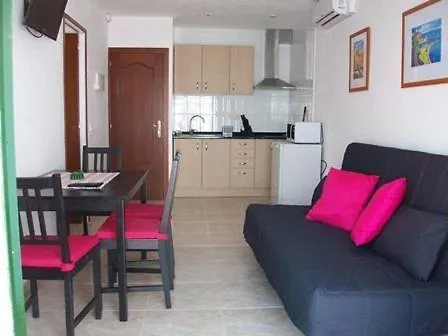 Apartamentos Mitus Canet De Mar Spain