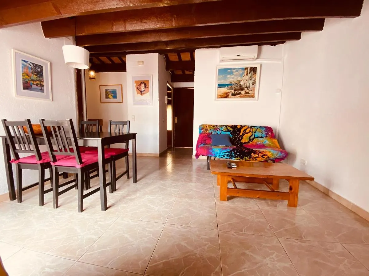 Apartamentos Mitus Canet De Mar Daire